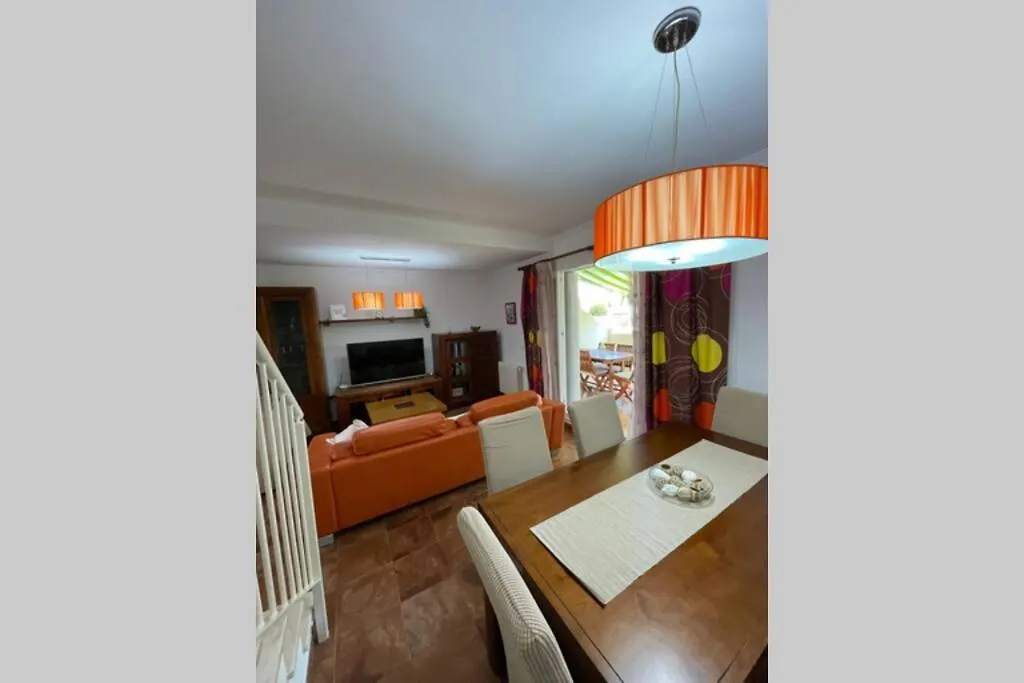 Casa Adosada Con Porche, Piscina Y Pista De Padel, Junto Al Campo De Golf El Portil